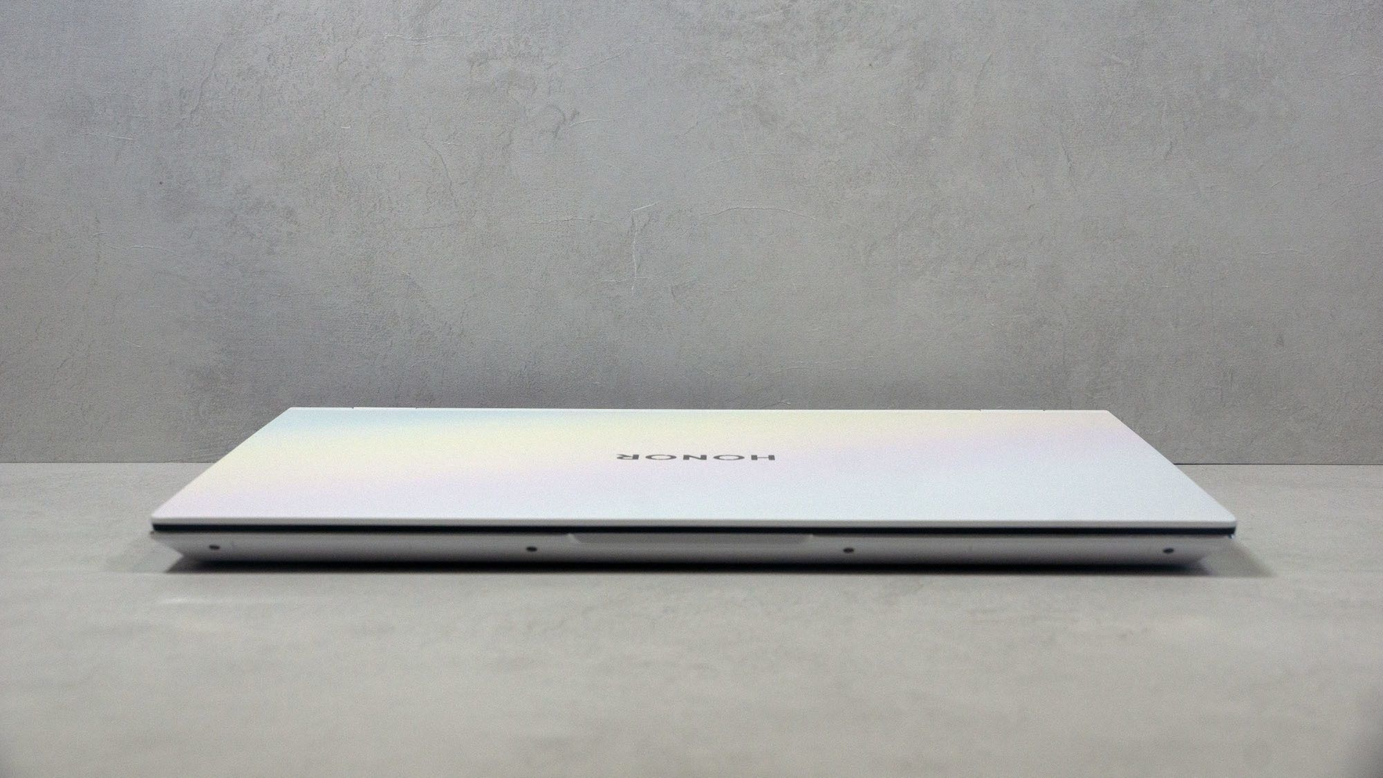 Премиальная утонченность: Обзор ноутбука HONOR MagicBook Pro 16 Hunter Edition (2025)
