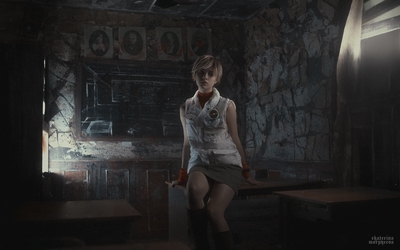 Красиво: Популярная косплеерша органично перевоплотилась в Хизер Мейсон из Silent Hill 3