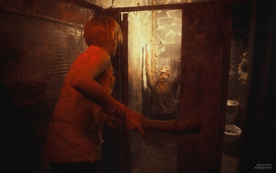 Красиво: Популярная косплеерша органично перевоплотилась в Хизер Мейсон из Silent Hill 3