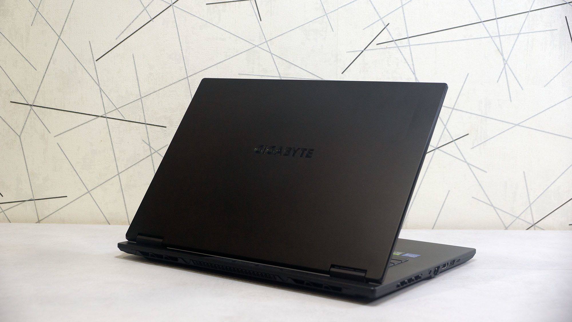 Платформа для развития: Обзор ноутбука GIGABYTE Gaming A16 (GA6H)