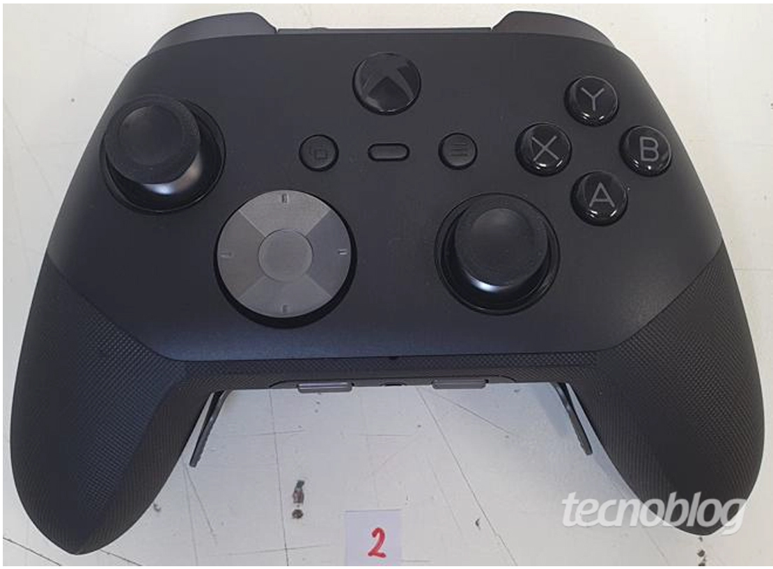 СМИ: Microsoft готовит новые контроллеры Xbox — в сети появились первые фотографии